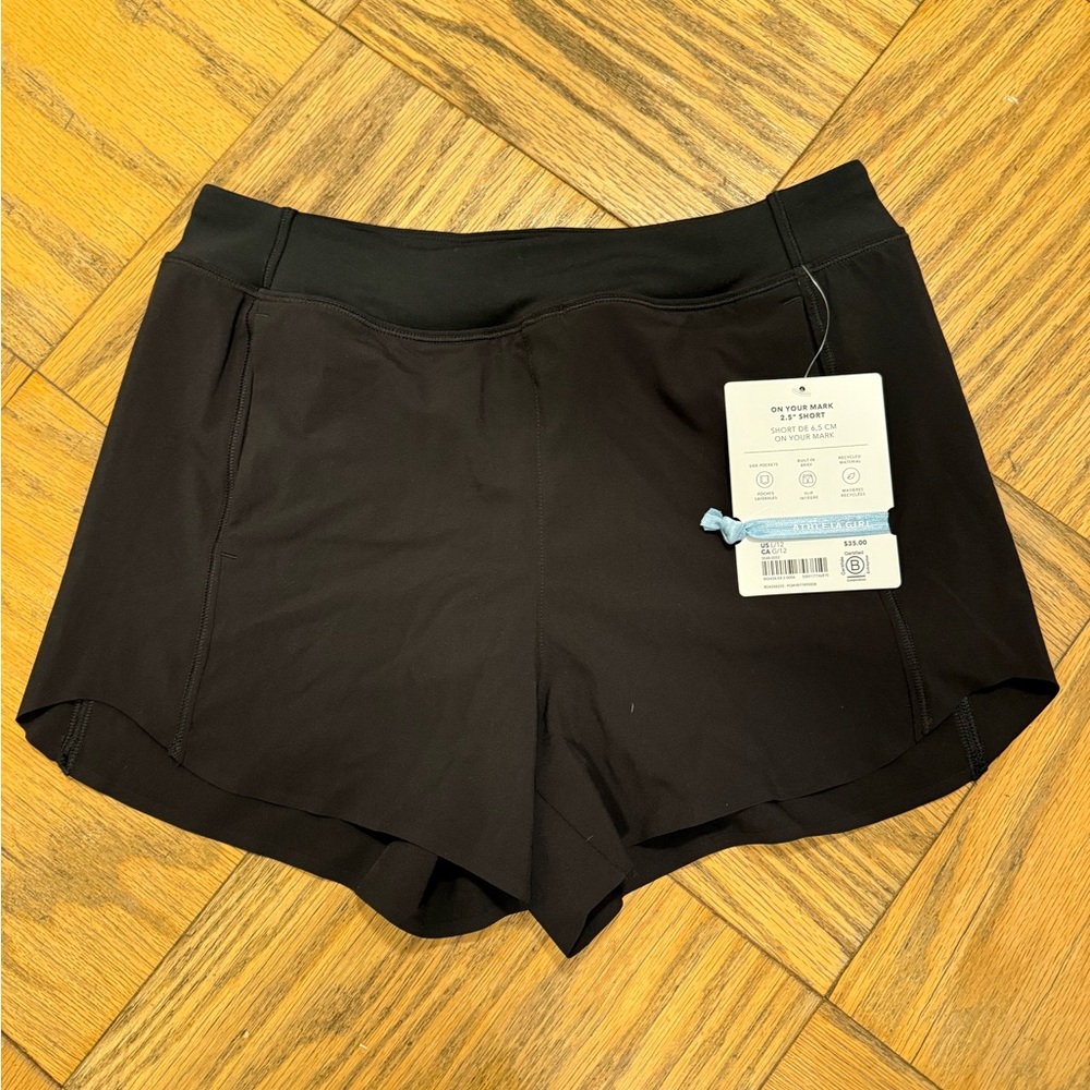 Athleta Girl On Your Mark 2.5” short size L/12